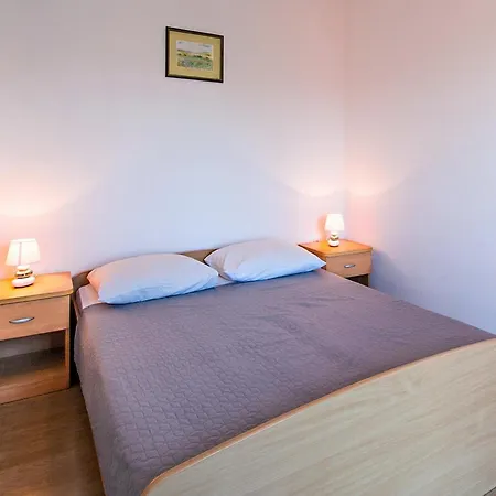 Doris-trpanj Apartmán *