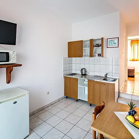 Doris-trpanj Apartmán *